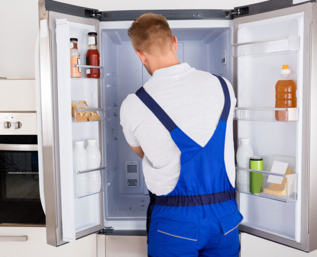 علت برق در بدنه یخچال منزل شما چیست؟